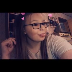 Meet your Posher, Hayley